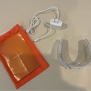LED Light Therapy Eye Mask - White